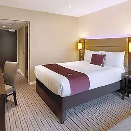 Premier / Bradford Airport Leeds (West Yorkshire)