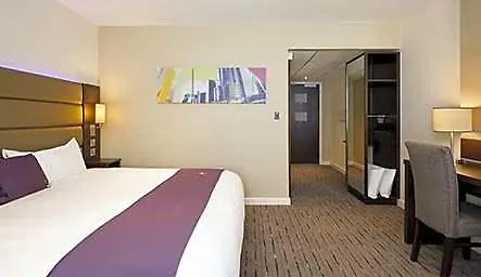 Premier / Bradford Airport 3*