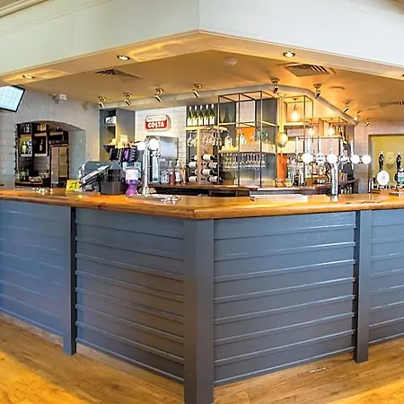 Premier / Bradford Airport Hotel