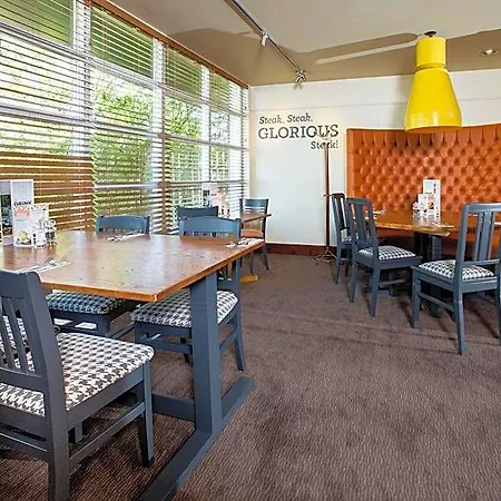 Premier / Bradford Airport 3* Leeds (West Yorkshire)