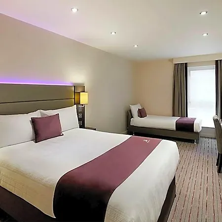 Otel Premier / Bradford Airport