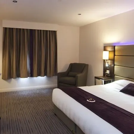 Premier / Bradford Airport Leeds (West Yorkshire)