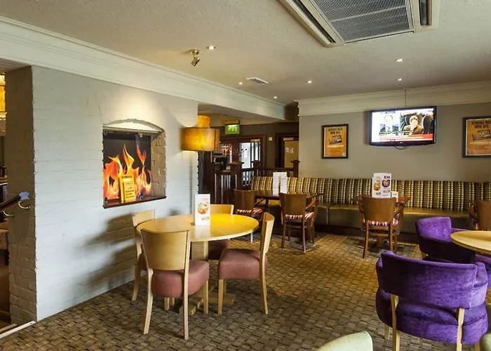 Premier / Bradford Airport