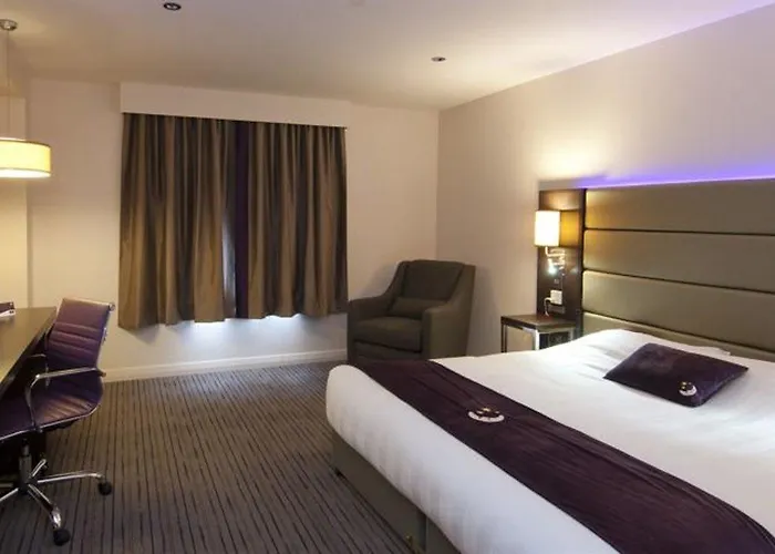 Premier / Bradford Airport Leeds (West Yorkshire)